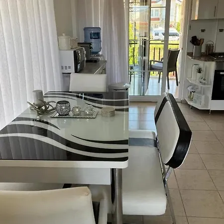 펜션 Luxury Calis 3 Bed 페티예